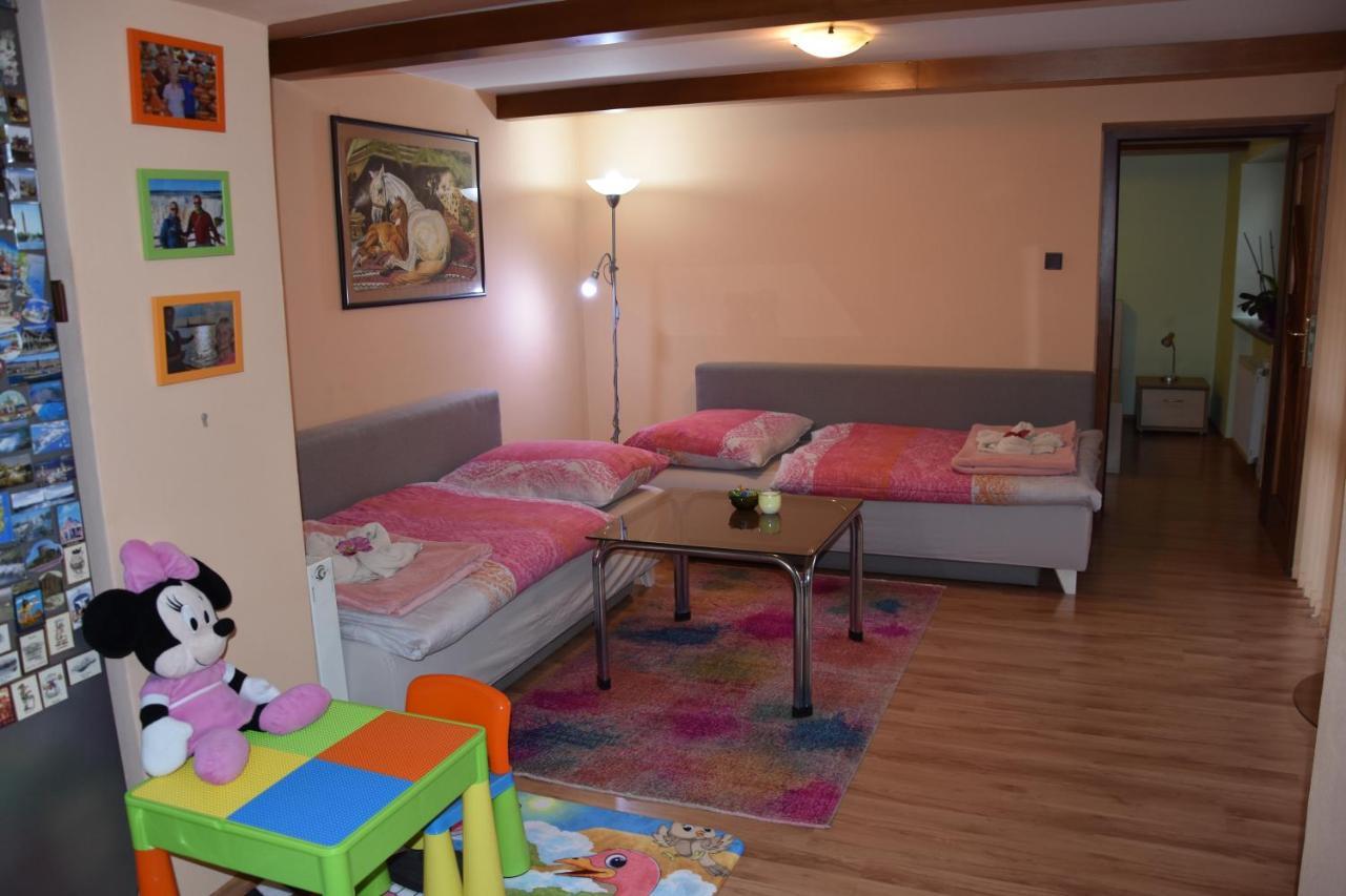 Dafinka Apartment Banska Bystrica Exterior photo