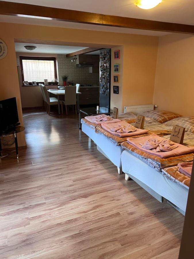 Dafinka Apartment Banska Bystrica Exterior photo